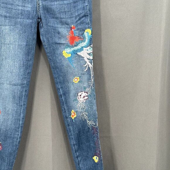 Free People Jeans Women 25 Embroidery Peacock Floral Raw Hem Mid Rise Denim Boho - Picture 11 of 11